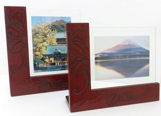 L-shape photo frame / ivy