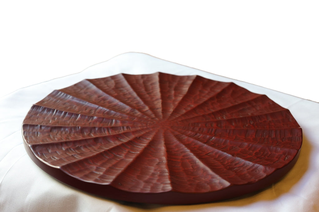 8-inch plum-shaped plate with a sword mark